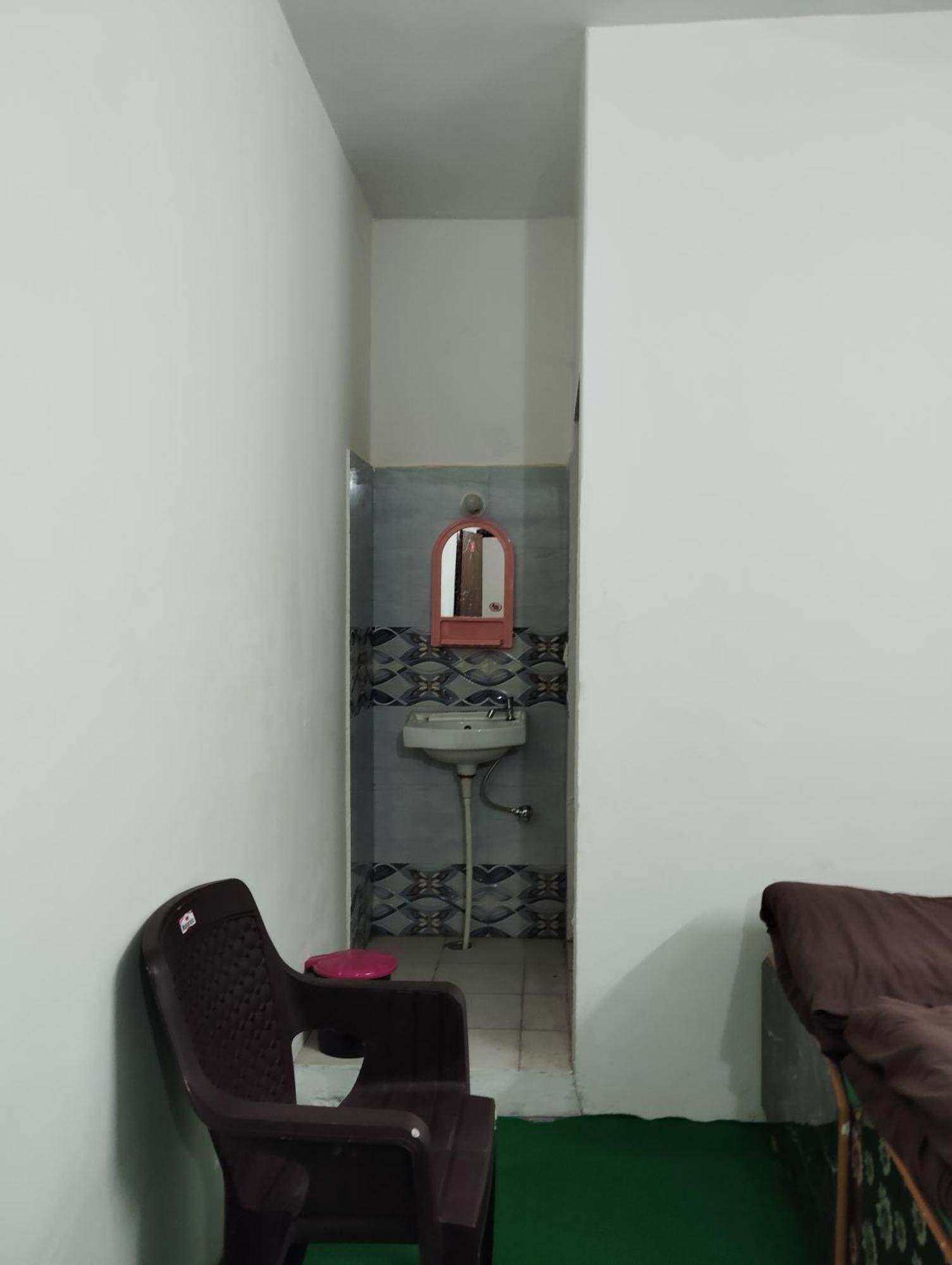 Hotel Narayana Residency Gupta Kashi Exterior photo